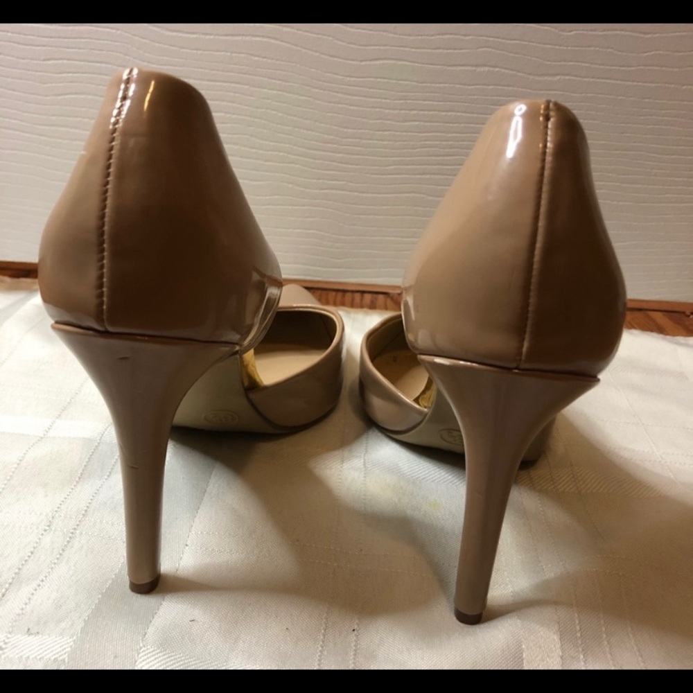 Merona Nude Tan Patent Heels w Pointed Toe Sz 8.5 - Picture 5 of 7